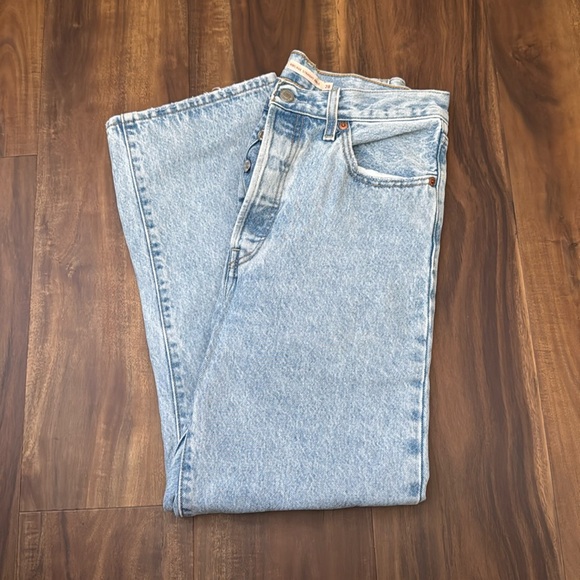 Levi’s Ribcage size 28 excellent condition! - Picture 1 of 5